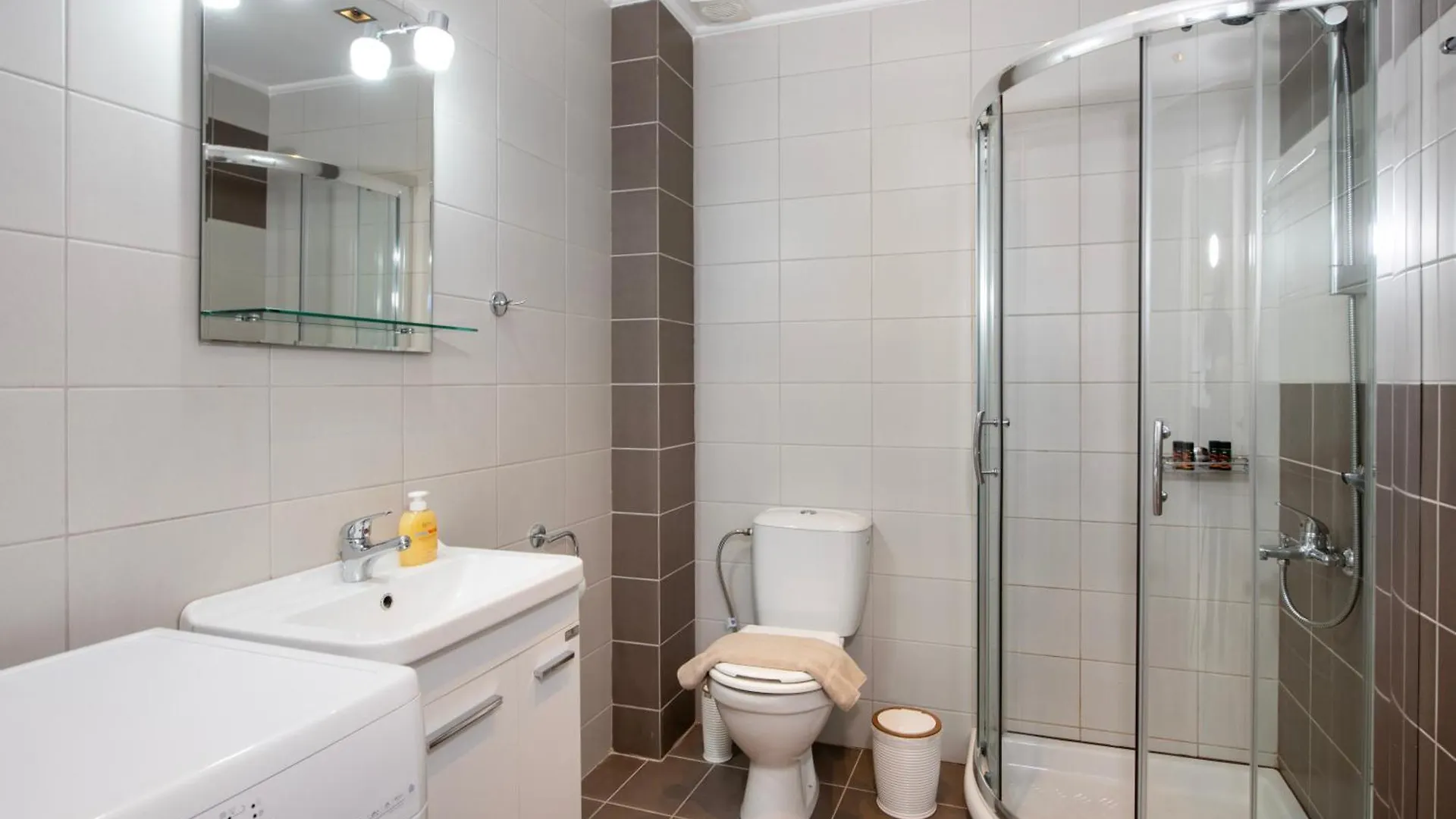 Gabriel Apartment With A Shared Pool Close To The Beach Chorafakia